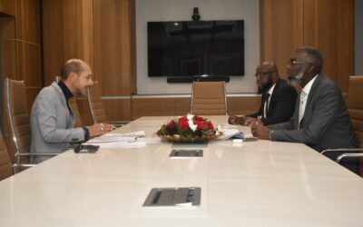 PROMÉ MINISTER GILMAR PISAS A REUNÍ KU SEKRETARIO DI SER