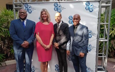 Secretarissen SER’en Koninkrijk bijeen op Aruba